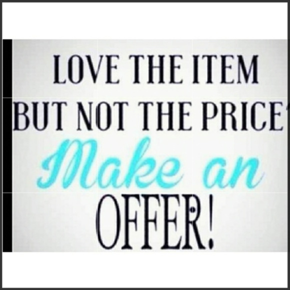 Meet your Posher, Melissa - Picture 1 of 5